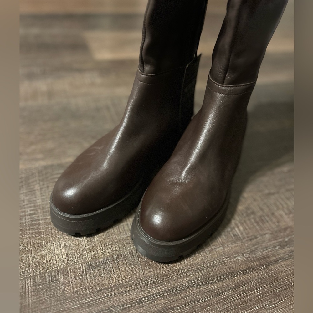 NWT Vince Camuto wide calf leather tall boots size 8.5